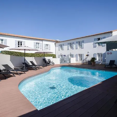 Perle De Re Aparthotel 3*